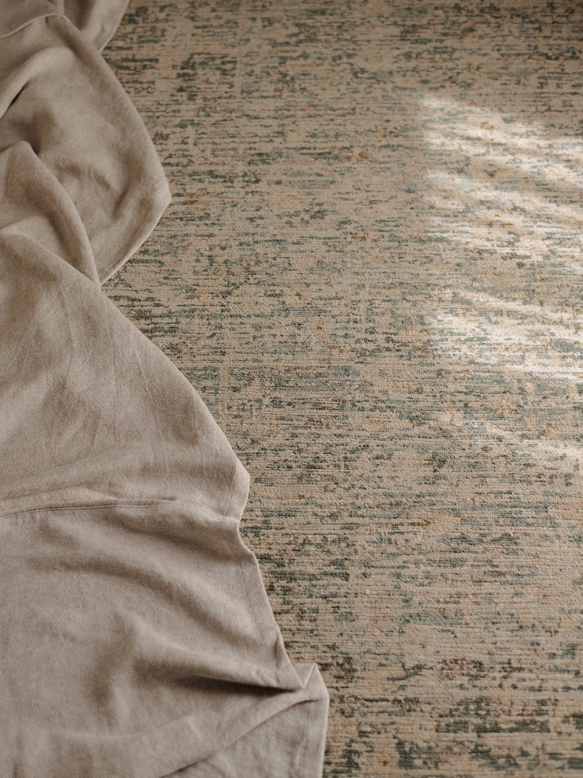 Armadillo Minuet - Skylark