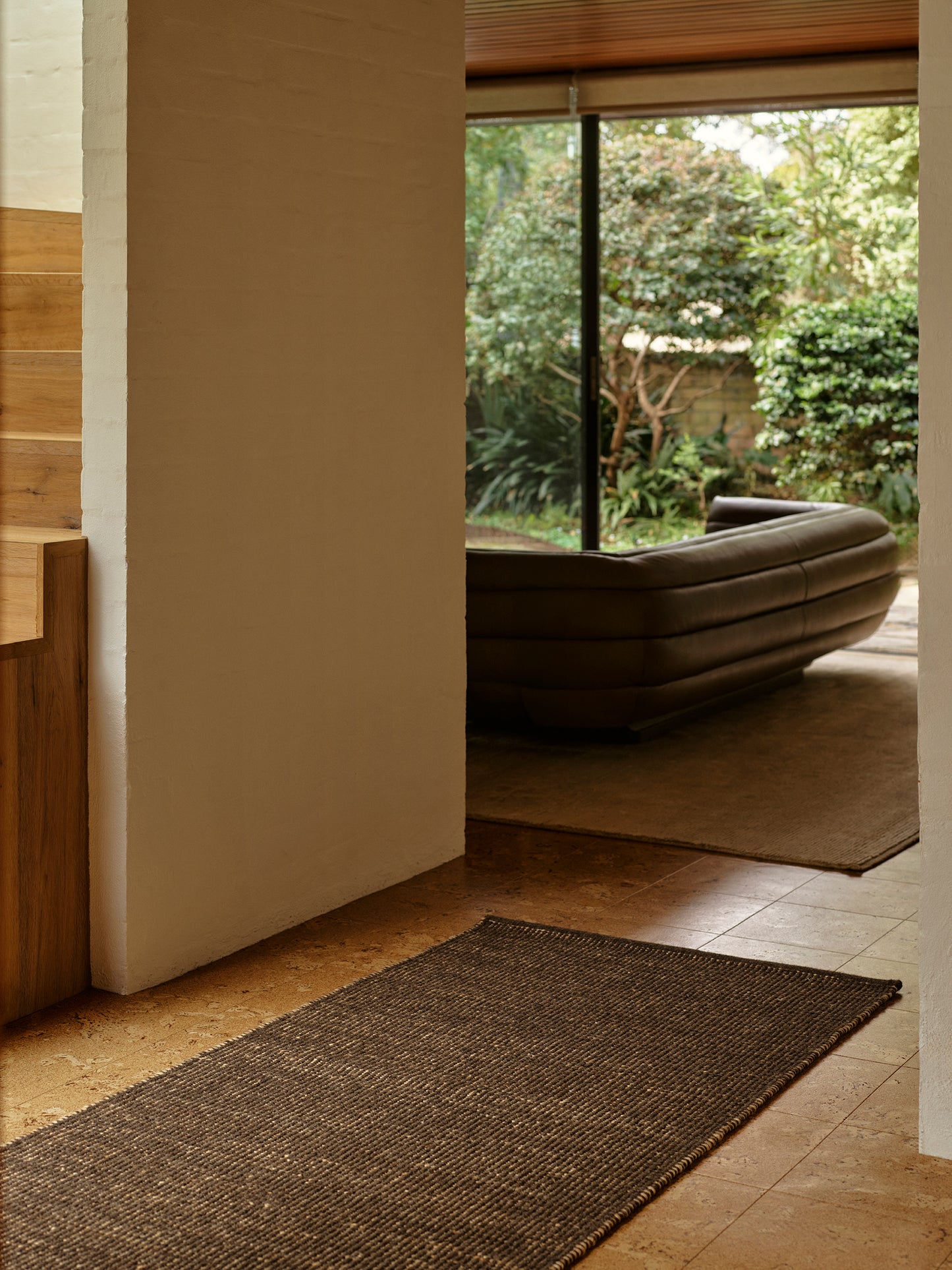 Armadillo Grange Nook - Natural & Bison