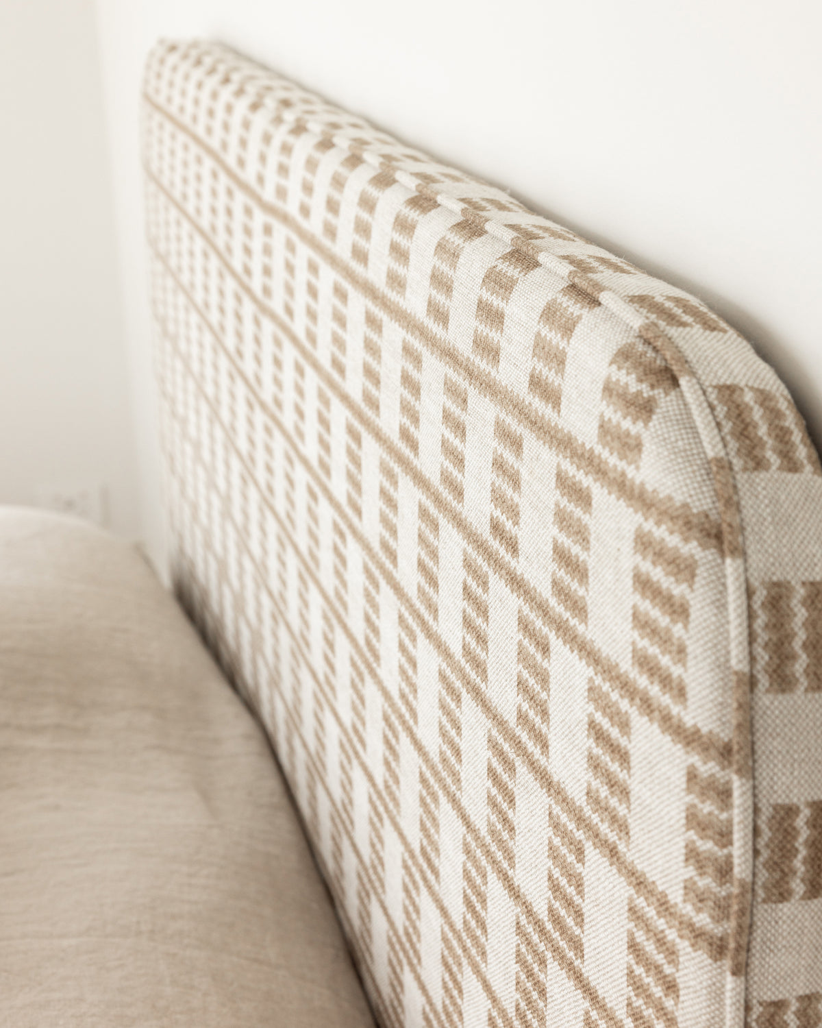 Fermoie Headboard