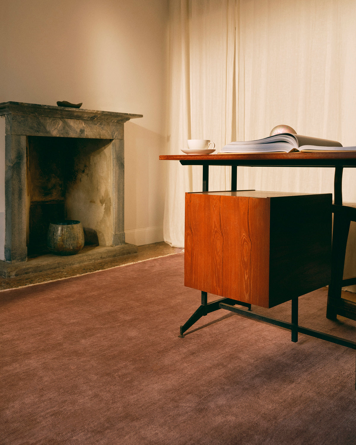 Armadillo Venezia - Rosewood