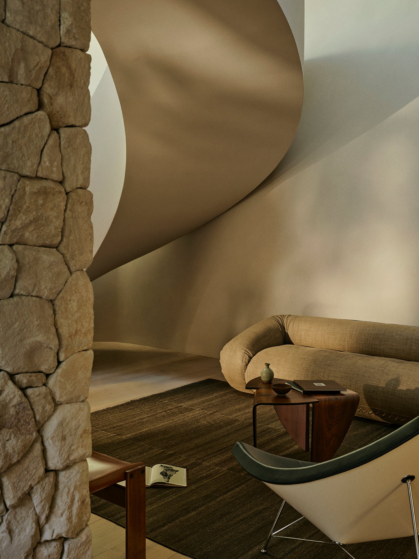 Armadillo Selva - Walnut