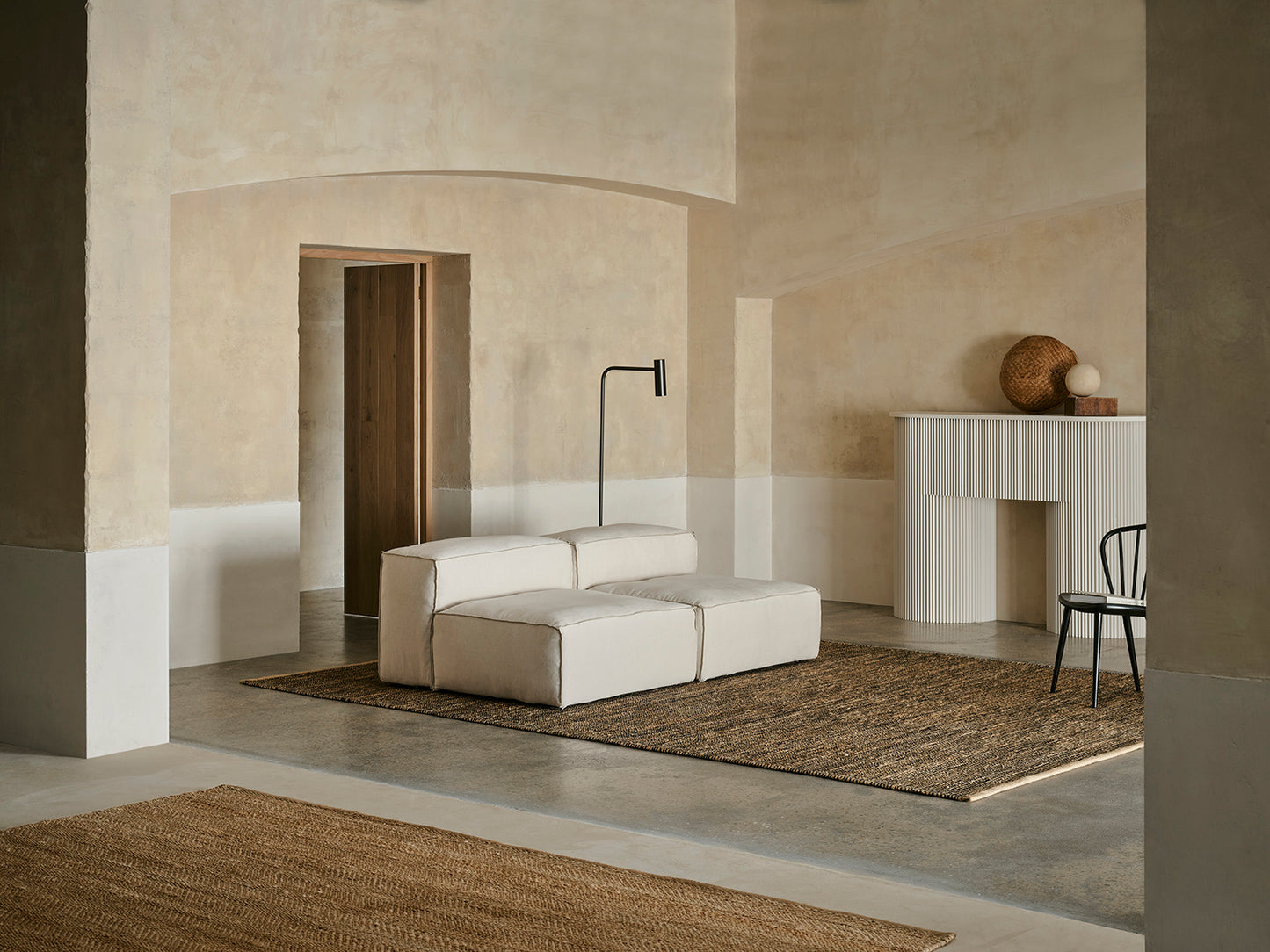 Armadillo Drift - Natural & Black