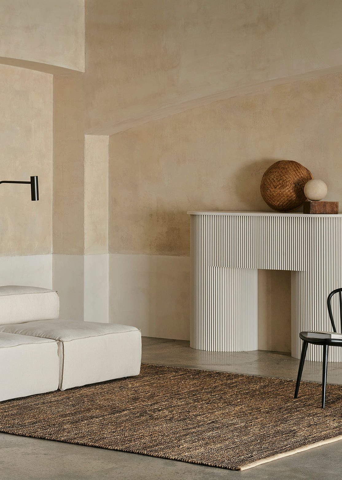 Armadillo Drift - Natural & Black