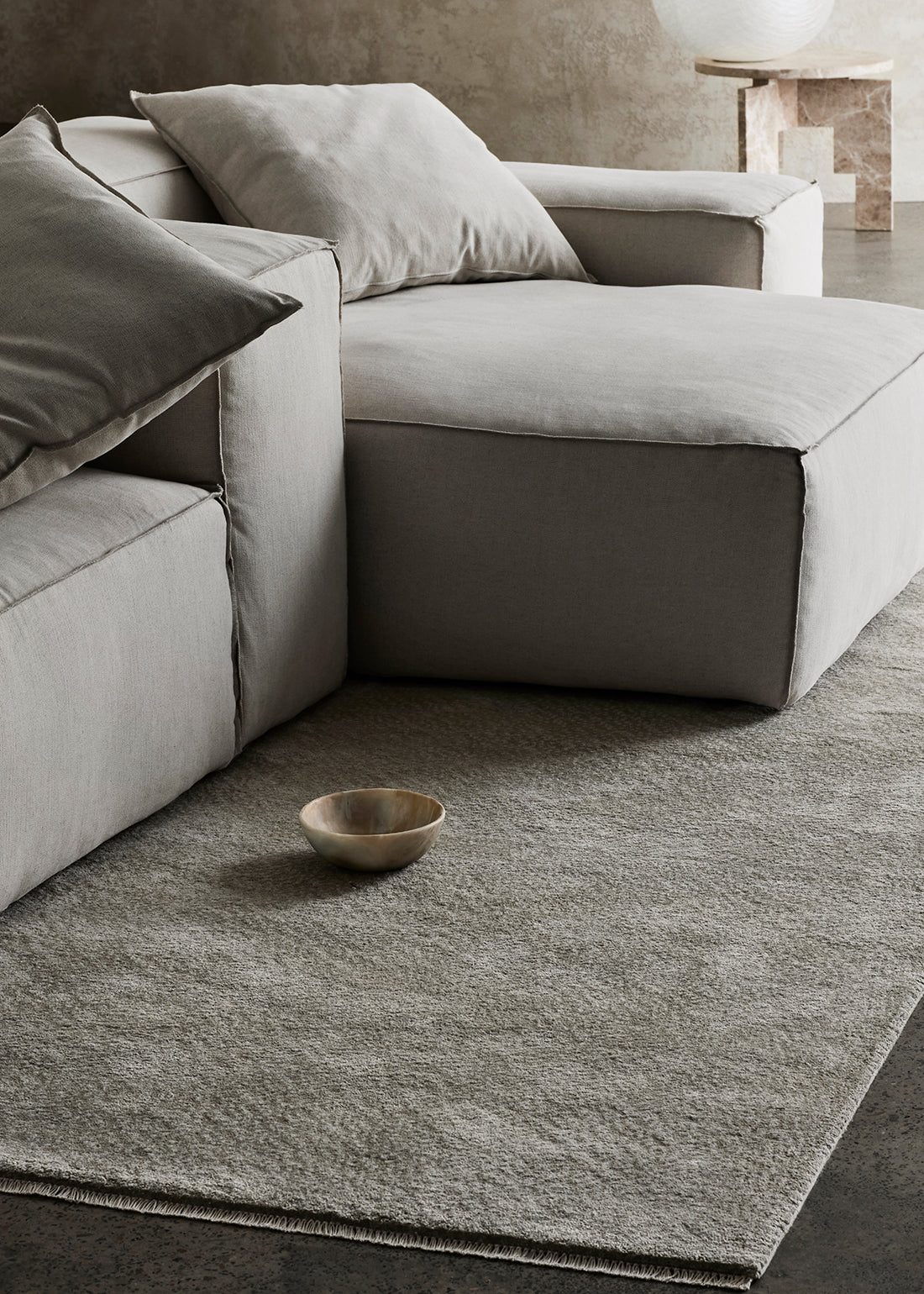 Armadillo Sistine - Peregrine