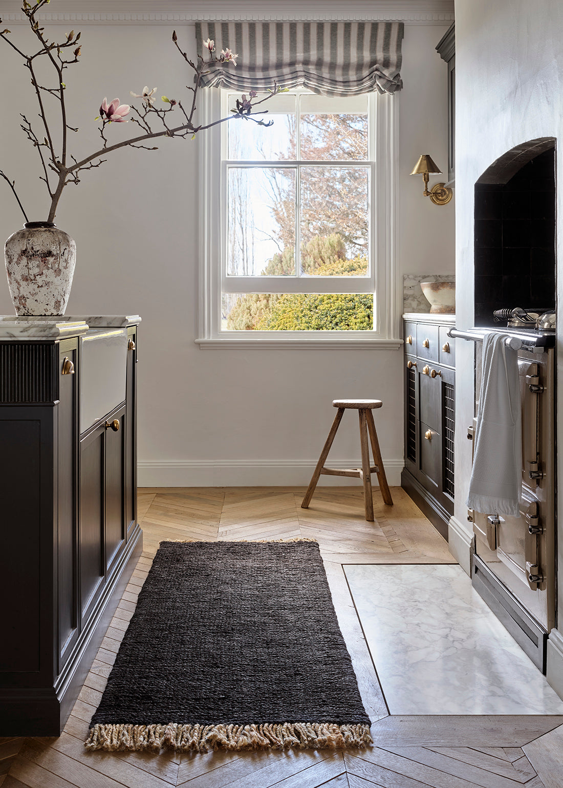 Armadillo Sahara Nook - Charcoal