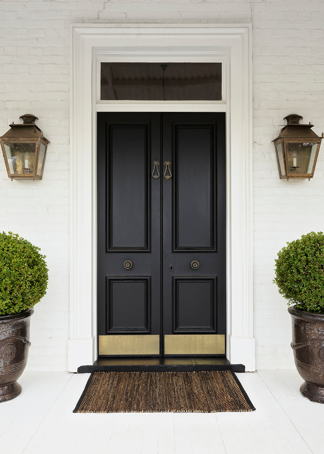 Armadillo Serengeti Nook - Charcoal & Natural