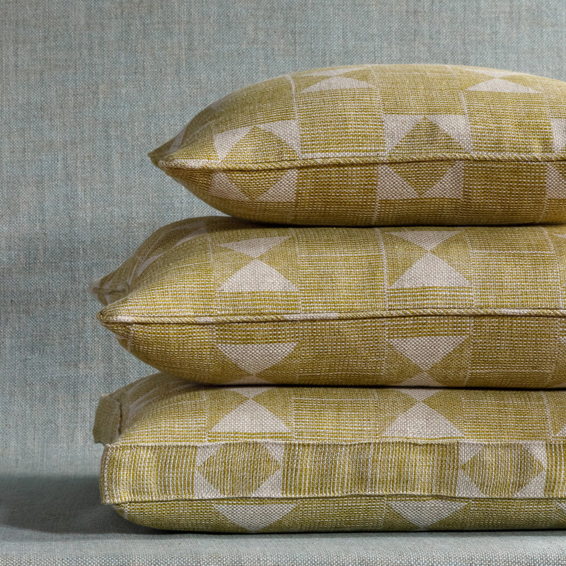 Fermoie Cushion in Yellow Flag